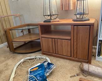 Oak furniture entertainment center storage side table corner table coffee table lamps