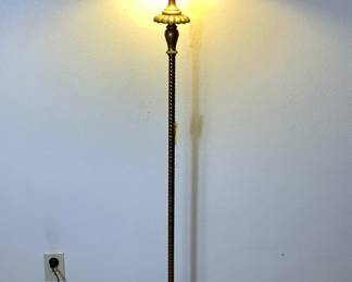 BIHY203 Vintage Bass Iron Floor Lamp	Has a rope style design on the pole. Lamp shade looks to be in good condition, don't see any rips or tears.

