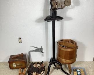 BIHY100 Cobbler's Lot	This is a collection of vintage and antique cobbler's tools and materials, with many of the items branded
