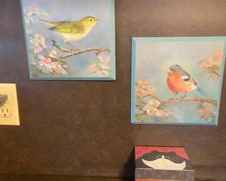 Duo of sweet bird pictures