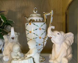 Many beautiful vintage ceramic pieces