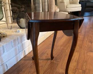 Queen Anne drop leaf side table