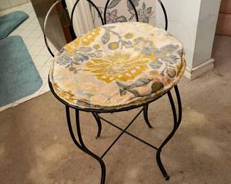 Dressing table chair