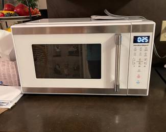 Hamilton Beach 1,000 watt microwave