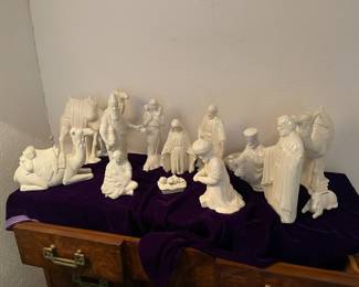 Nativity scene with 15 pieces