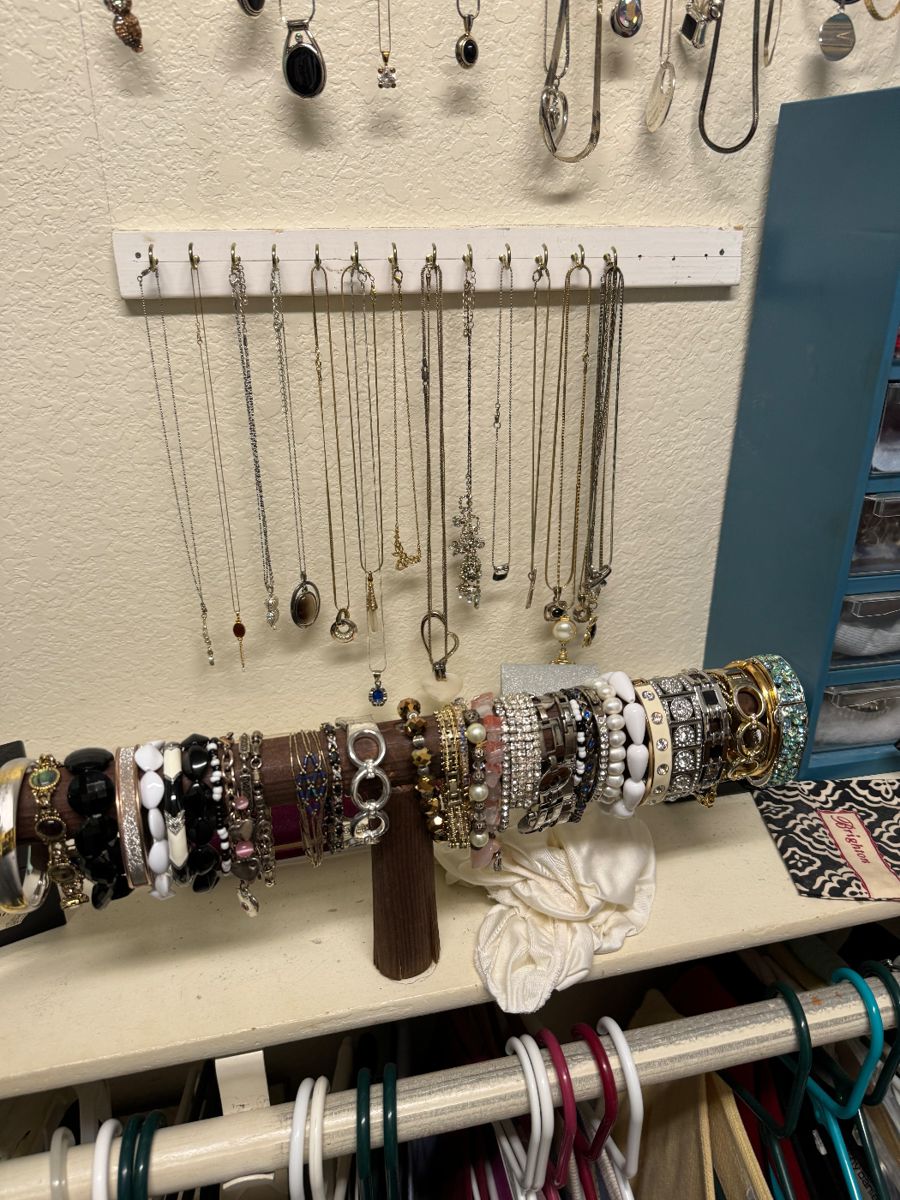 Estate Sale Cathedral City starts on 12/15/2023