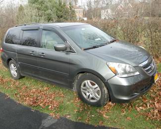 2007 Honda Odyssey 112k miles. Clean exterior. Will have a new battery. May have some issues with the heating and air conditioning. Runs fine. 