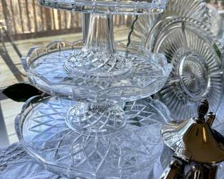 Crystal cake plates 