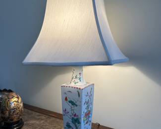 Chinese families white and turquoise porcelain lamp 