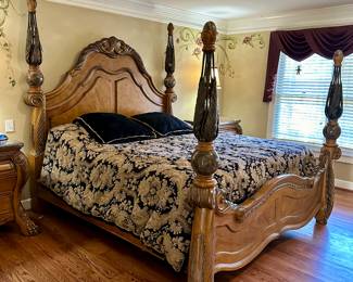 Huge king size bed 