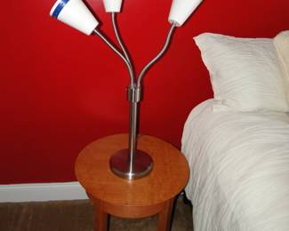Table lamp and side table