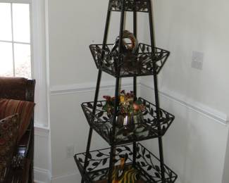 Pyramid Basket Shelf