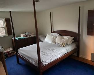 4 poster bed