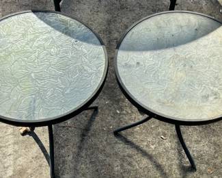 2 outdoor side tables