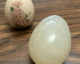 Stone Flower Egg and White Onyx Egg