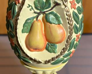 Avon 1993 Seasons Treasure Egg