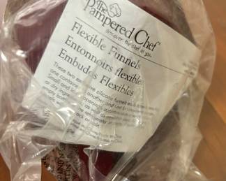 New pampered chef Flexible funnels