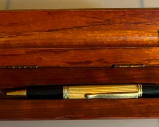Wood Pen with Wood Case
