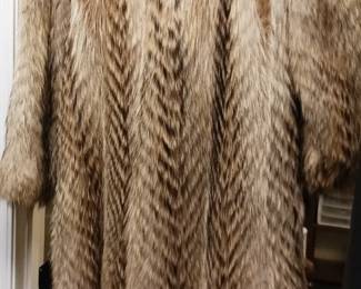 Back view coat. Large size 