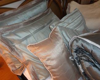 Lots of Linens Size Queen and King