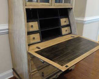 Table Part W 28 x H 30