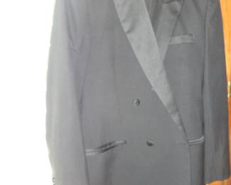 Tuxedo Size 42 Perfect to ring in the New Year!