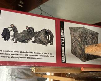 Pop up hunting blind