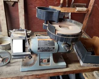 T18 - $125. Delta Sharpening Center. 