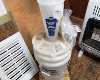 T17 - $75 - Oneida Dust Deputy. 