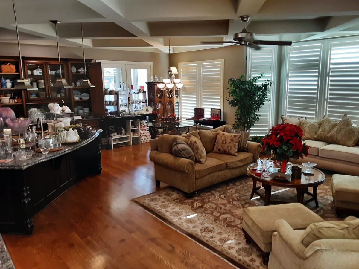 Magnificent Falcon Ridge, Lenexa Estate Sale... starts on 12/14/2023