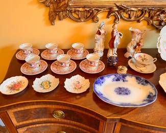 Dining Room | Closer view of the sideboard.