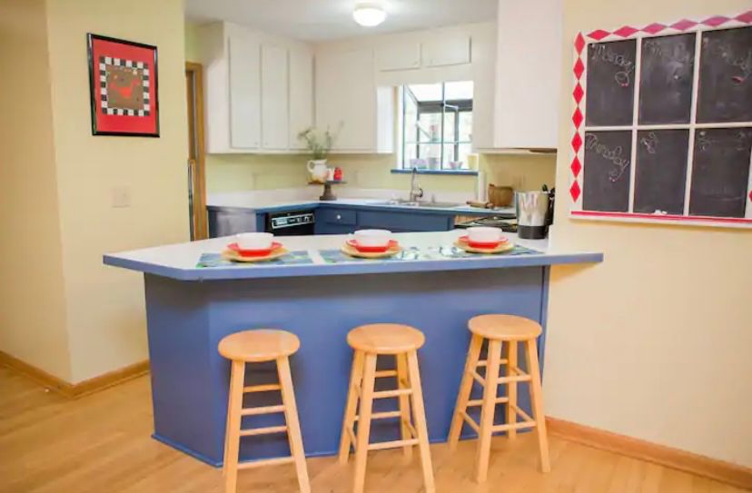 Big Canoe Lakefront Estate Sale in Jasper, GA starts on 12/15/2023