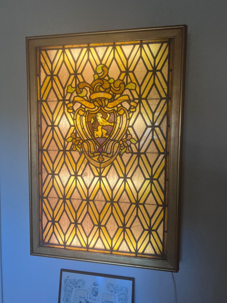 Ramona estate sale, Victoria Townsend (photos... starts on 12/15/2023