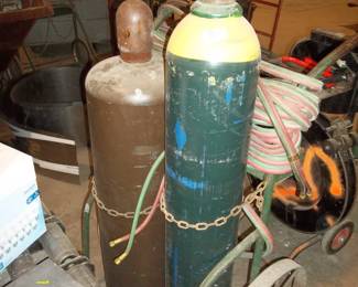 Oxygen/Acetylene bottles, hoses, and cart