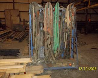 several types of strapping/rigging/safety