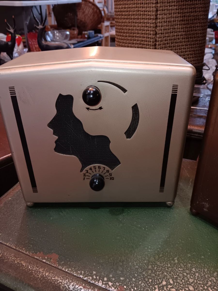 Collector Salem Estate Sale starts on 12/16/2023