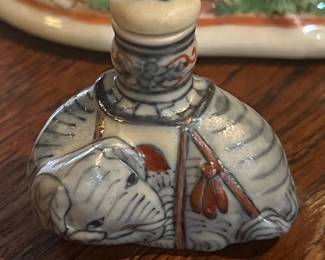 Tiny Chinese snuff bottle…baby elephant curled up…very fine porcelain