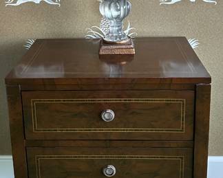 Beautiful mahogany side table 