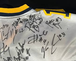 AUTOGRAPHED KIDS JERSEY FROM U OF M TOM BRADY ON HERE?
