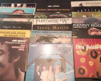 "Merry Times in Montclair" in Augusta, GA. Closing on Sun 12/17 at 8p. Pickup: Tue 12/19 from 1-6pm. Please click here to view more photos, descriptions, and current bids:&nbsp;https://ctbids.com/estate-sale/25586
Andy & Rebecca Beard, Owners of Caring Transitions of Augusta, present this CTBIDS sale! This sale features a Uranium Glass Lamp, African & Mexican Masks & Decor, Signed Decorative Pottery, Copper Cake Molds, Emeralite Bankers Lamp, Fur Coats, Fenton & Uranium Glass, Jadeite Candle Holders & Bowl, Lalique Figurines, Louis XVI-Style Buffett & Sideboard, Vintage Fire King, Pyrex, Corningware, Wedgwood & Roseville, Vinyl Records & more! GA LIC AU0045