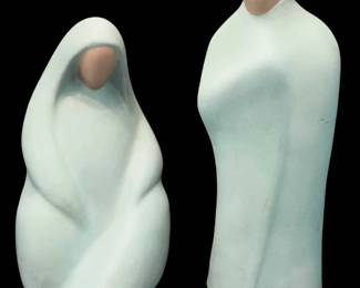 "Merry Times in Montclair" in Augusta, GA. Closing on Sun 12/17 at 8p. Pickup: Tue 12/19 from 1-6pm. Please click here to view more photos, descriptions, and current bids:&nbsp;https://ctbids.com/estate-sale/25586
Andy & Rebecca Beard, Owners of Caring Transitions of Augusta, present this CTBIDS sale! This sale features a Uranium Glass Lamp, African & Mexican Masks & Decor, Signed Decorative Pottery, Copper Cake Molds, Emeralite Bankers Lamp, Fur Coats, Fenton & Uranium Glass, Jadeite Candle Holders & Bowl, Lalique Figurines, Louis XVI-Style Buffett & Sideboard, Vintage Fire King, Pyrex, Corningware, Wedgwood & Roseville, Vinyl Records & more! GA LIC AU0045