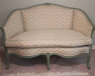 "Merry Times in Montclair" in Augusta, GA. Closing on Sun 12/17 at 8p. Pickup: Tue 12/19 from 1-6pm. Please click here to view more photos, descriptions, and current bids:&nbsp;https://ctbids.com/estate-sale/25586
Andy & Rebecca Beard, Owners of Caring Transitions of Augusta, present this CTBIDS sale! This sale features a Uranium Glass Lamp, African & Mexican Masks & Decor, Signed Decorative Pottery, Copper Cake Molds, Emeralite Bankers Lamp, Fur Coats, Fenton & Uranium Glass, Jadeite Candle Holders & Bowl, Lalique Figurines, Louis XVI-Style Buffett & Sideboard, Vintage Fire King, Pyrex, Corningware, Wedgwood & Roseville, Vinyl Records & more! GA LIC AU0045