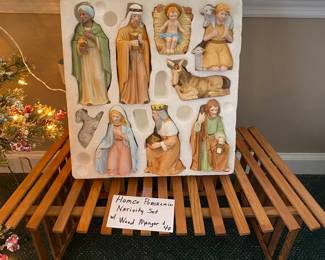 Vintage Homco porcelain nativity set with wooden manger 