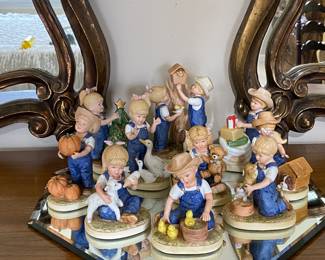 Denim Days figurines 