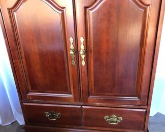 Queen Anne Style Tv Armoire