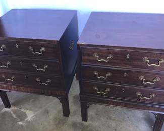 Henredon Chinese Chippendale Carved Mahogany Nightstands