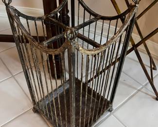 HEAVY ASIAN UMBRELLA STAND