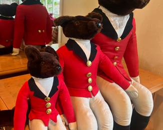 THE FOX FAM IS READY FOR YOUR MANTLE!!!! MADE IN NORTH CAROLINA.....