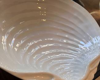 NEW POTTERY BARN SHELL BOWL