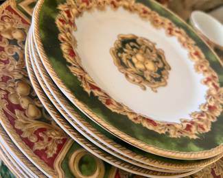 I THINK WE HAVE OVER 8 SETS OF DISHWARE OR PERHAPS, 10? JAM PACKED!!!! THESE BEAUTIES ARE LIKE A BERGDORF GOODMAN'S HOLIDAY SET